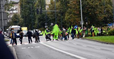 Krakowscy ekolodzy w obronie Puszczy Karpackiej - zdjęcie 6