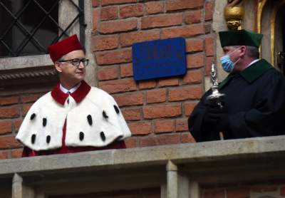 Wirus i alarm bombowy: zakłócona inauguracja roku na Uniwersytecie Jagiellońskim - zdjęcie 1