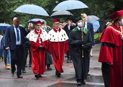 Wirus i alarm bombowy: zakłócona inauguracja roku na Uniwersytecie Jagiellońskim - zdjęcie 15