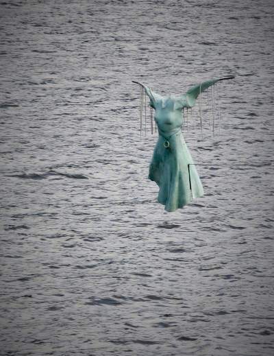 „Między wodą a niebem” wystawa rzeźb balansujących Jerzego Kędziory. Fot. Autor - zdjęcie 12