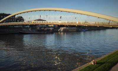 „Między wodą a niebem” wystawa rzeźb balansujących Jerzego Kędziory. Fot. Autor - zdjęcie 2