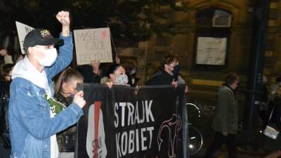 Kobiety nie odpuszczają! Kolejny protest w Krakowie - zdjęcie 26