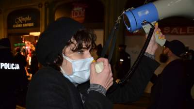 Kobiety nie odpuszczają! Kolejny protest w Krakowie - zdjęcie 25