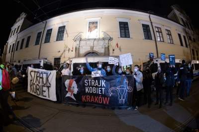 Strajk Kobiet zablokował Kraków, fot. Jan Graczyński - zdjęcie 1