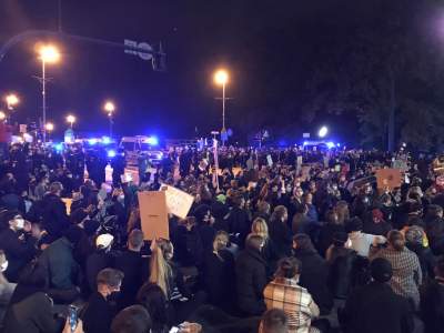 Strajk Kobiet zablokował Kraków, fot. Jan Graczyński - zdjęcie 10