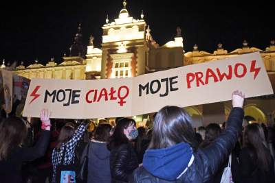 Tak "robili hałas" na Rynku. Akcja Strajku Kobiet - zdjęcie 12