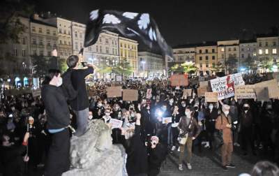 Tak "robili hałas" na Rynku. Akcja Strajku Kobiet - zdjęcie 33