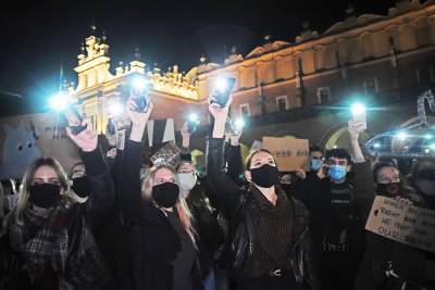 Tak "robili hałas" na Rynku. Akcja Strajku Kobiet - zdjęcie 35