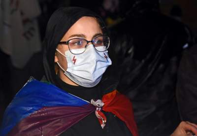 Strajk kobiet: deszcz, błyskawice i tęcza (fot. Marek Lasyk) - zdjęcie 7