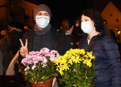 Cichy protest na Franciszkańskiej 3 (2 listopada 2020, fot. Marek Lasyk) - zdjęcie 3