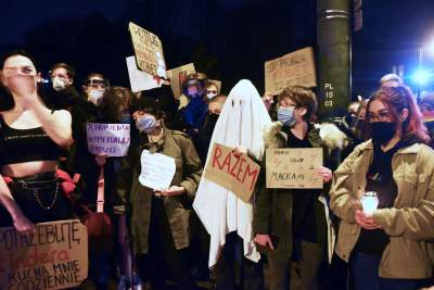 Cichy protest na Franciszkańskiej 3 (2 listopada 2020, fot. Marek Lasyk) - zdjęcie 32