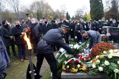 Pogrzeb Dariusza Gnatowskiego. Pożegnali go najbliżsi... - zdjęcie 14