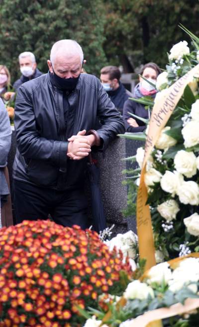 Pogrzeb Dariusza Gnatowskiego. Pożegnali go najbliżsi... - zdjęcie 18