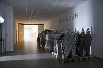 Rozpoczęła się budowa szpitala tymczasowego w halach EXPO - zdjęcie 8