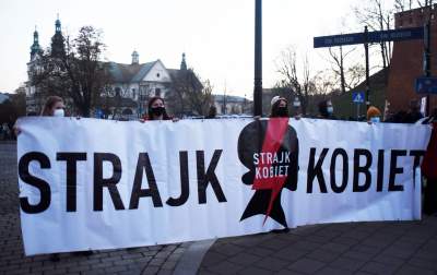 Strajk Kobiet: tak dużo policji jeszcze nie było - zdjęcie 11