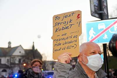 Strajk Kobiet: tak dużo policji jeszcze nie było - zdjęcie 18