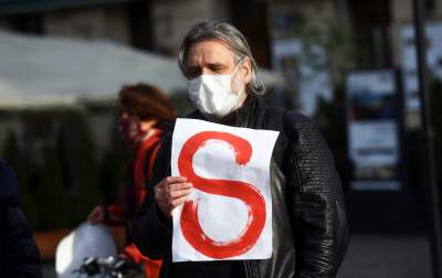 Pikieta solidarnościowa przed komisariatem policji - zdjęcie 14