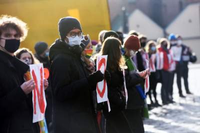 Pikieta solidarnościowa przed komisariatem policji - zdjęcie 18