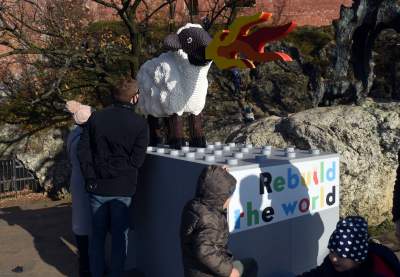 Waleczna owca obok Smoka Wawelskiego - zdjęcie 5