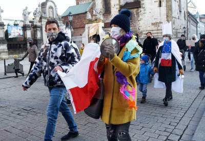 Protest matek Polek z dziećmi: barwny i spokojny... - zdjęcie 24
