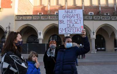 Protest matek Polek z dziećmi: barwny i spokojny... - zdjęcie 33