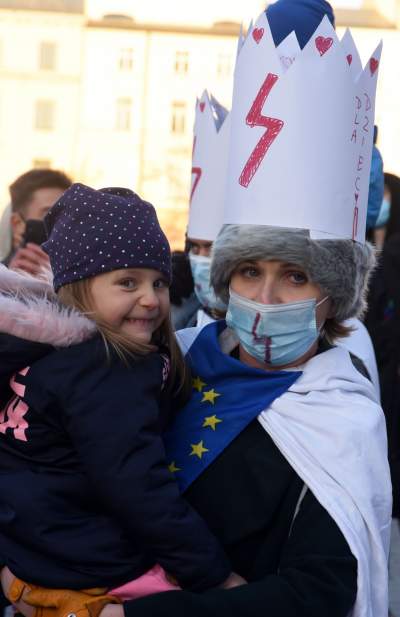 Protest matek Polek z dziećmi: barwny i spokojny... - zdjęcie 31