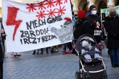 Protest matek Polek z dziećmi: barwny i spokojny... - zdjęcie 32