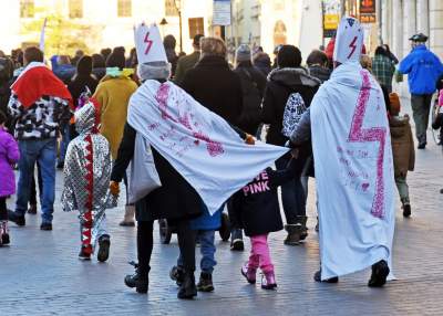 Protest matek Polek z dziećmi: barwny i spokojny... - zdjęcie 25