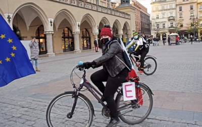 "My zostajemy. Jesteśmy Europą", protest na Rynku - zdjęcie 25