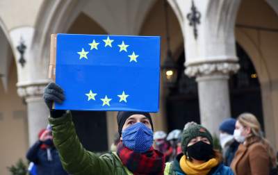 "My zostajemy. Jesteśmy Europą", protest na Rynku - zdjęcie 27