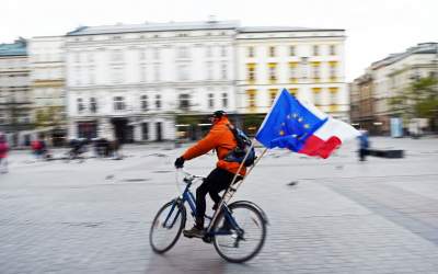 "My zostajemy. Jesteśmy Europą", protest na Rynku - zdjęcie 30