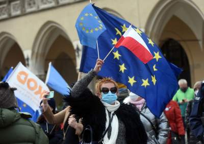 "My zostajemy. Jesteśmy Europą", protest na Rynku - zdjęcie 21