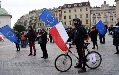 "My zostajemy. Jesteśmy Europą", protest na Rynku - zdjęcie 26