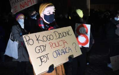 Manifestacja solidarnościowa z szykanowanymi dziennikarzami - zdjęcie 36