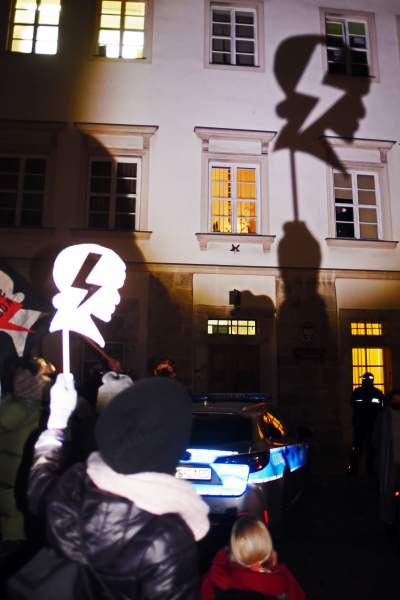 Manifestacja solidarnościowa z szykanowanymi dziennikarzami - zdjęcie 9