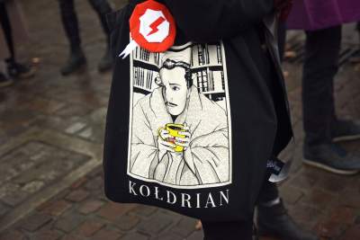 Wielotysięczny pochód przez miasto: "Mamy prawo. Głos to za mało" - zdjęcie 9