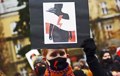 Wielotysięczny pochód przez miasto: "Mamy prawo. Głos to za mało" - zdjęcie 6