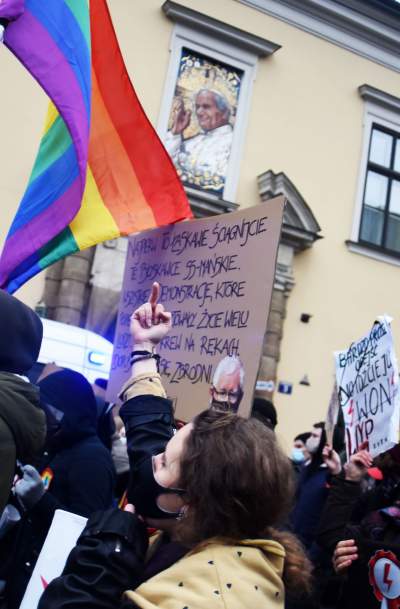 Wielotysięczny pochód przez miasto: "Mamy prawo. Głos to za mało" - zdjęcie 30