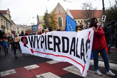 Wielotysięczny pochód przez miasto: "Mamy prawo. Głos to za mało" - zdjęcie 31