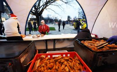 Wigilijne smaki przyciągają tłumy. Karpik w Nowej Hucie - zdjęcie 7