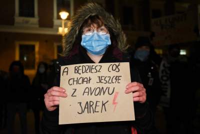 Pokojowy protest w obronie klimatu. Policja interweniuje - zdjęcie 8