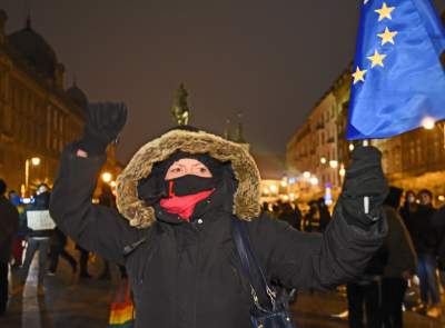 Pokojowy protest w obronie klimatu. Policja interweniuje - zdjęcie 7
