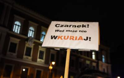 Pokojowy protest w obronie klimatu. Policja interweniuje - zdjęcie 25