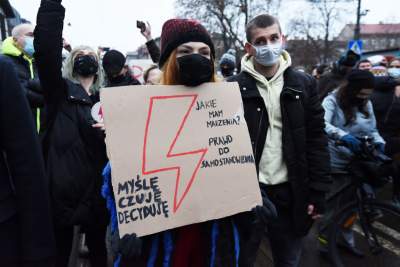 "Proszę mnie nie bić". Protest Strajku Kobiet w Krakowie - zdjęcie 29