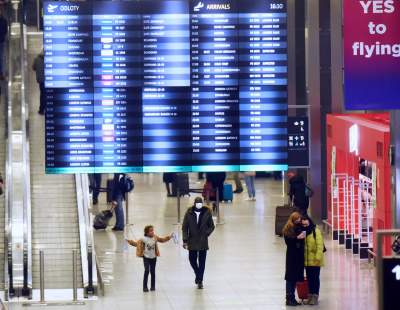 Balice: im udało się wrócić z Londynu... (21 grudnia 2020) - zdjęcie 10