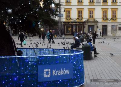 Narodowa kwarantanna, a na ulicach Krakowa tłumy - zdjęcie 14