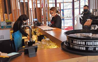 Nie mamy nic do stracenia... Restauracja "zatrudnia" klientów - zdjęcie 9