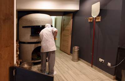 Nie mamy nic do stracenia... Restauracja "zatrudnia" klientów - zdjęcie 16