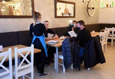 Nie mamy nic do stracenia... Restauracja "zatrudnia" klientów - zdjęcie 12