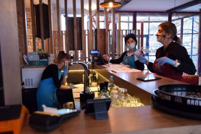 Nie mamy nic do stracenia... Restauracja "zatrudnia" klientów - zdjęcie 13